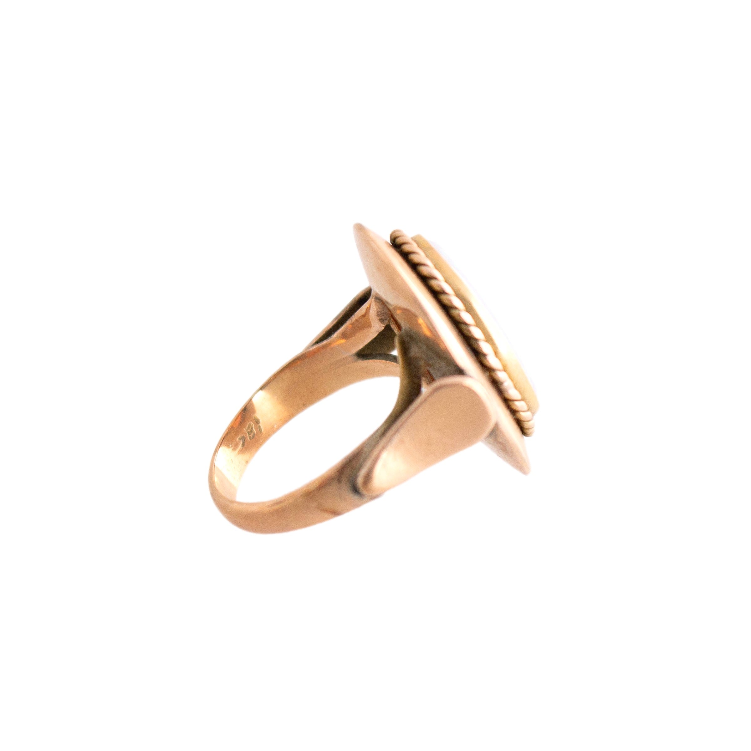 18K Gold Opal Ring