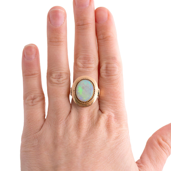 18K Gold Opal Ring