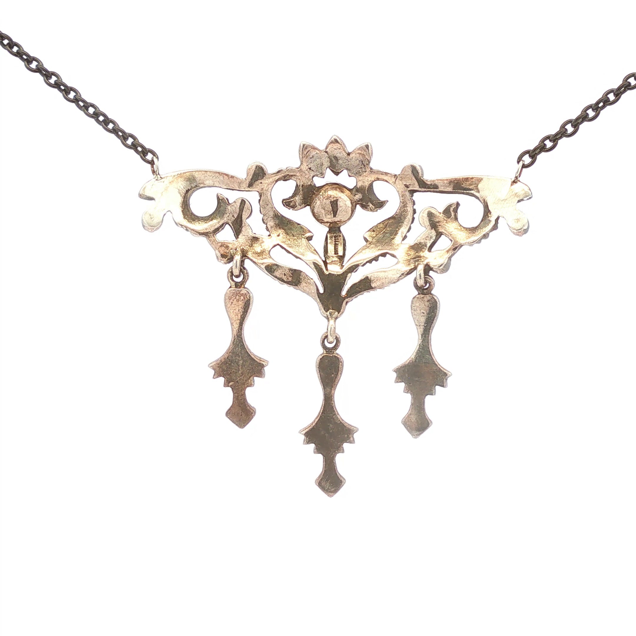 Dark Duchess Necklace