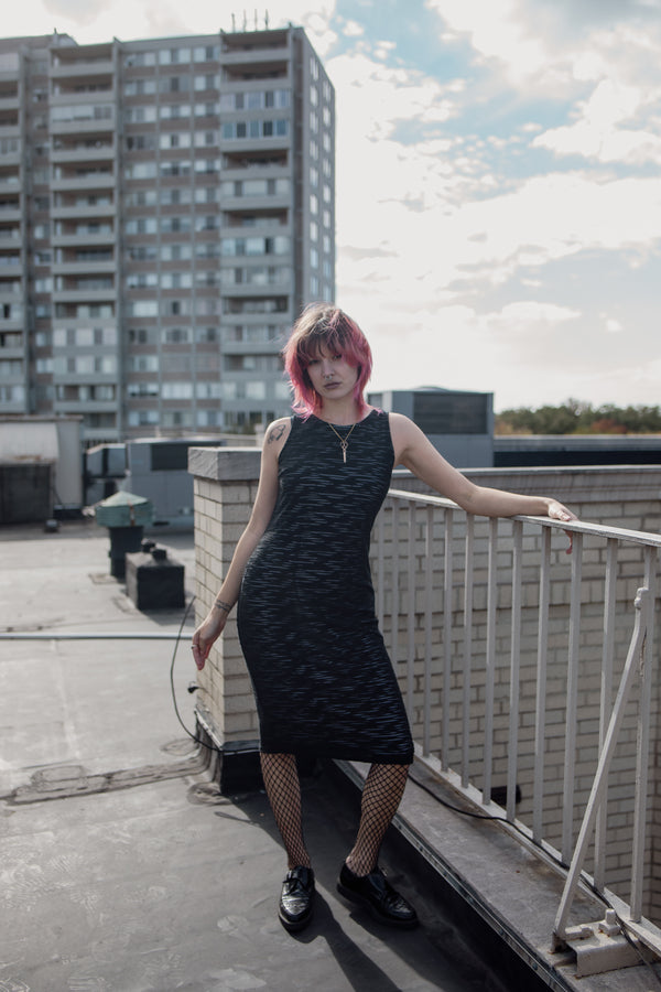 Black Textured Side Zipper Midi Dress